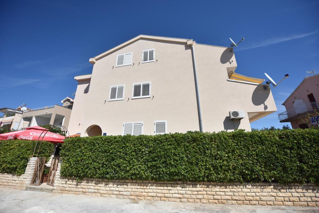 Apartments Pralija Žaborić Exteriér fotografie