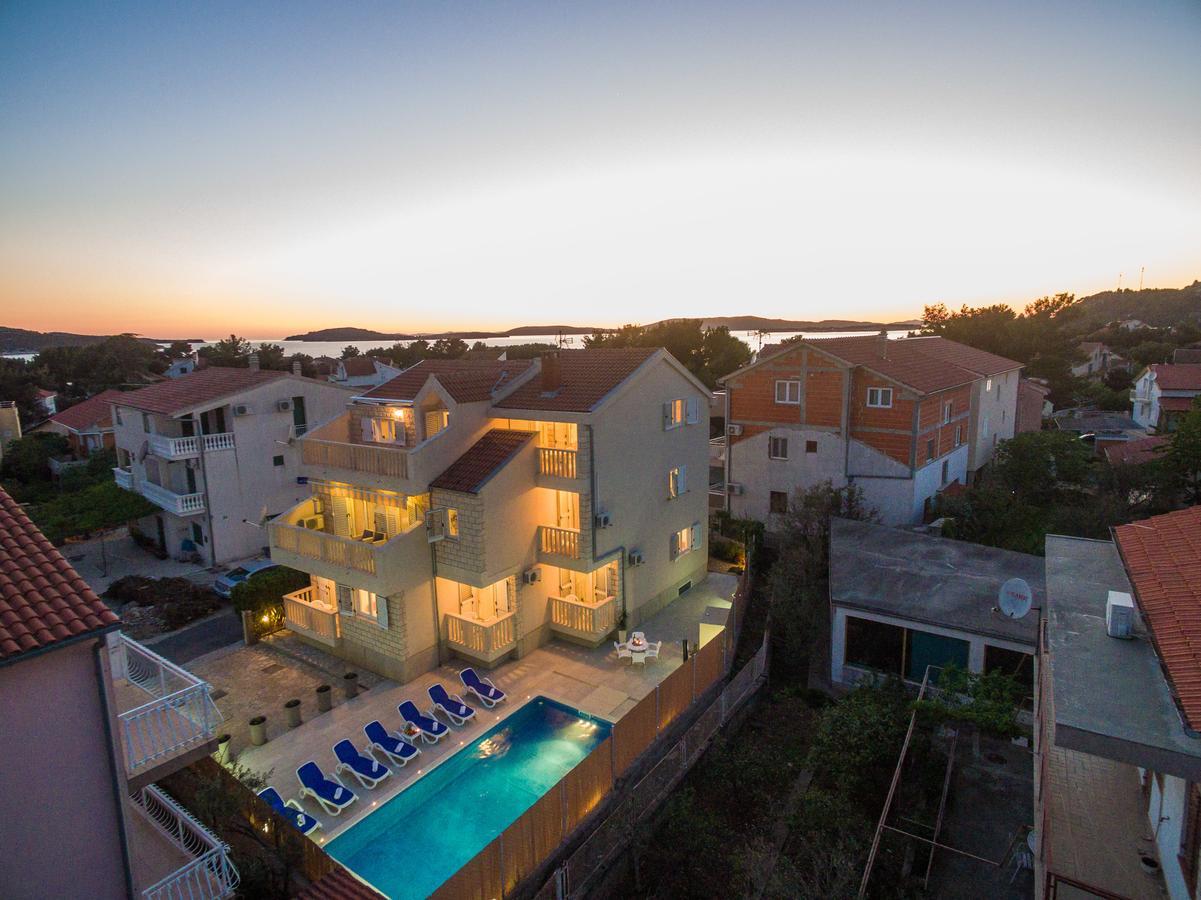 Apartments Pralija Žaborić Exteriér fotografie