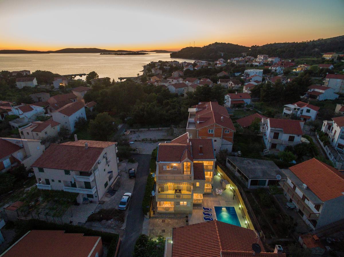Apartments Pralija Žaborić Exteriér fotografie