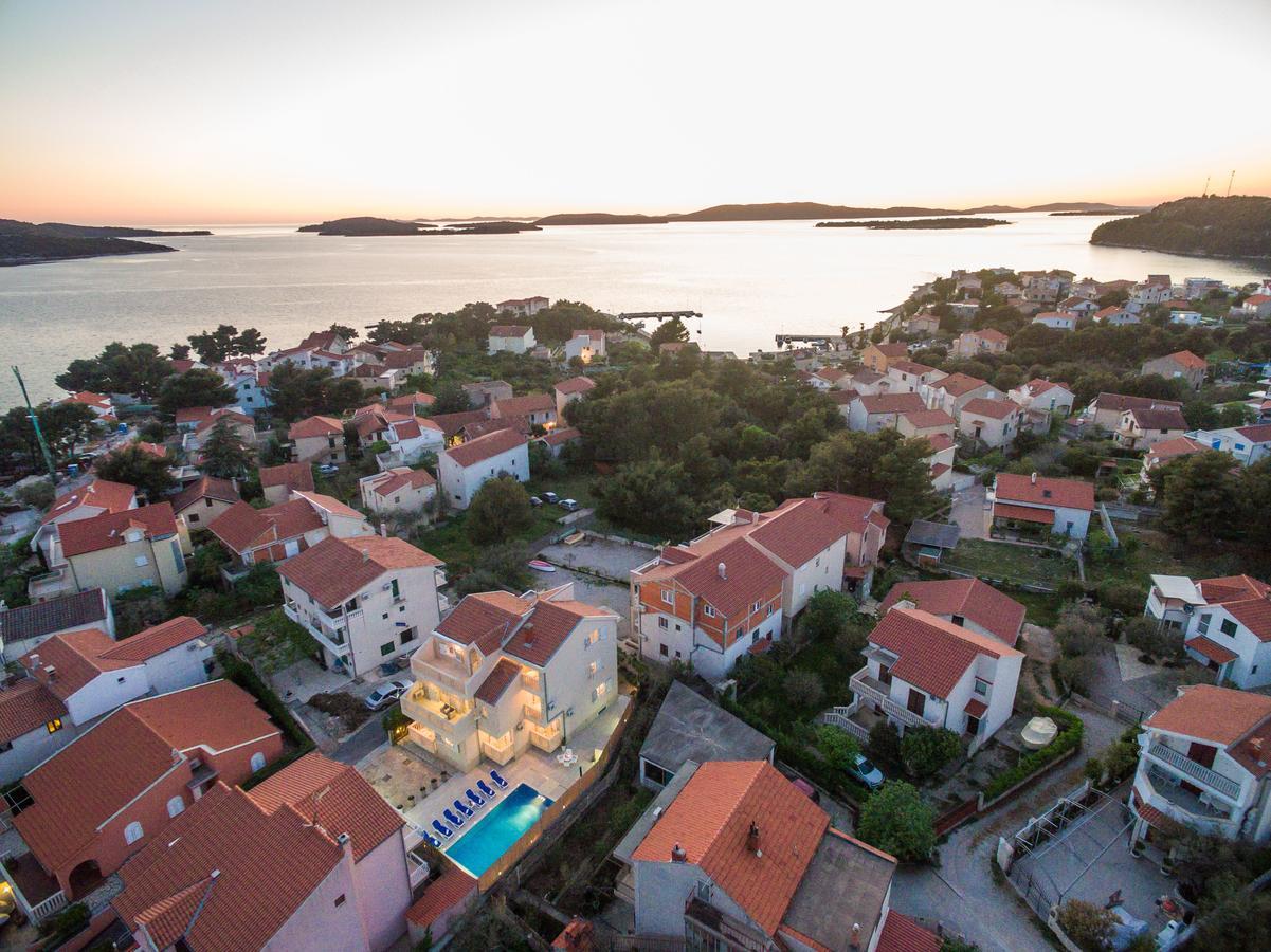 Apartments Pralija Žaborić Exteriér fotografie