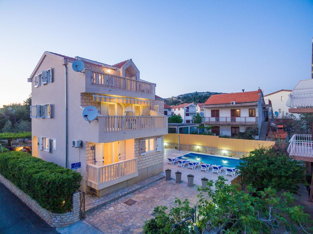 Apartments Pralija Žaborić Exteriér fotografie