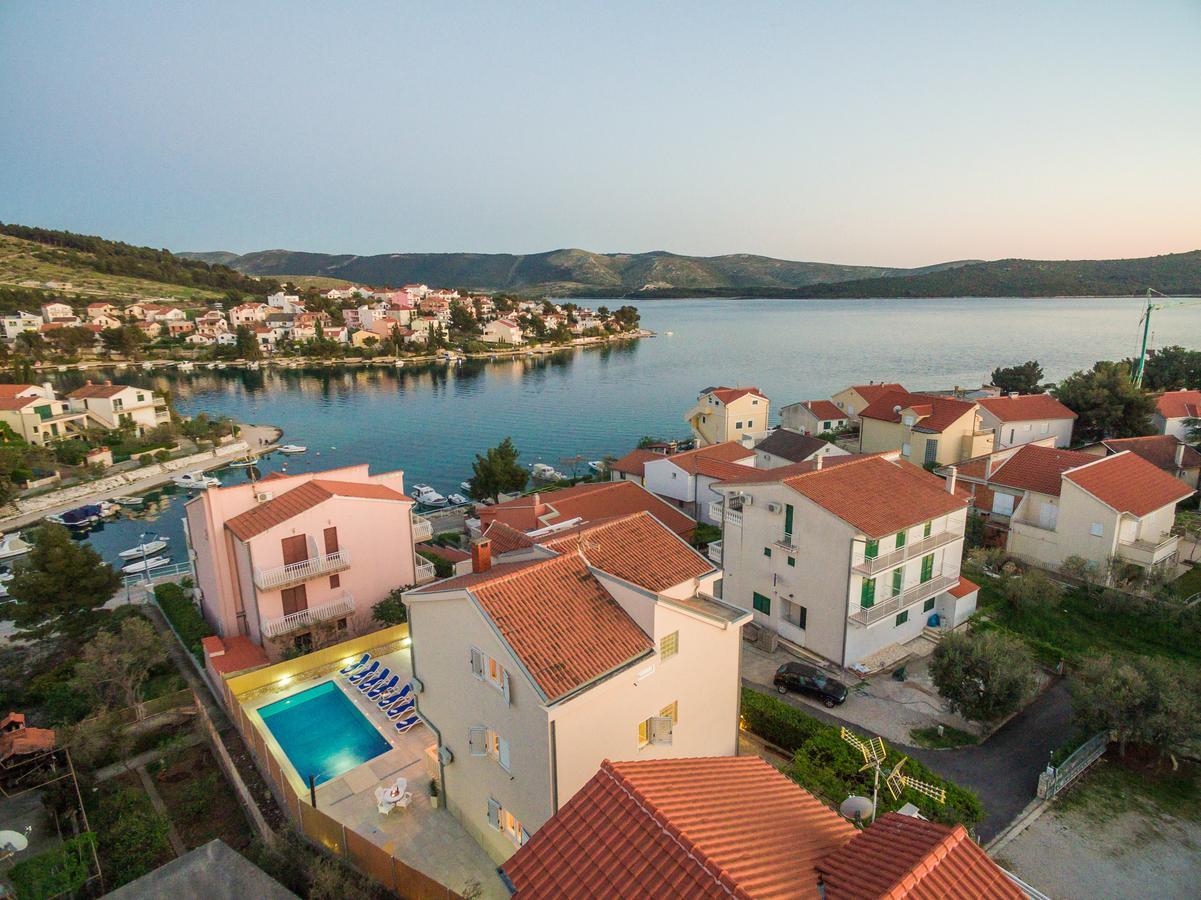 Apartments Pralija Žaborić Exteriér fotografie